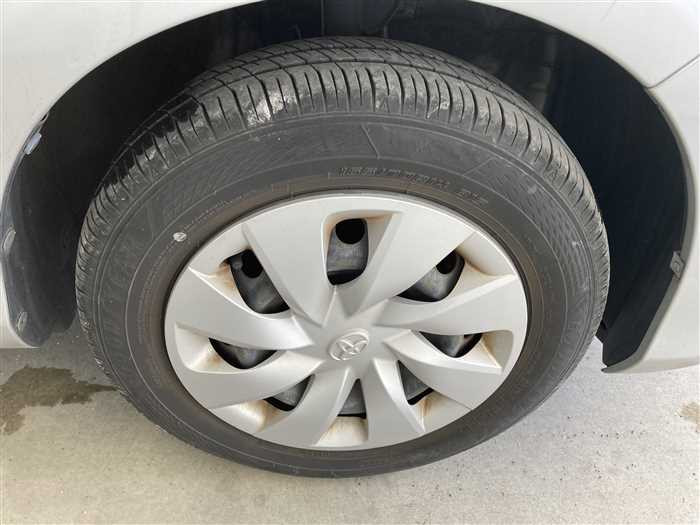 2017 Toyota Vitz KSP130 (UW-6981ac31a8c86)[7]