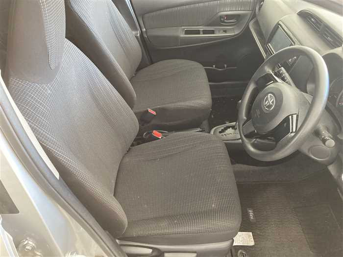 2017 Toyota Vitz KSP130 (UW-6981ac31a8c86)[9]