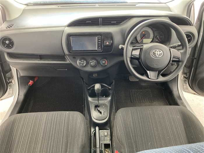 2017 Toyota Vitz KSP130 (UW-6981ac31a8c86)[15]