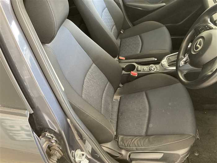 2015 Mazda Demio DBA-DJ3FS (UW-6981ac33ee00c)[9]