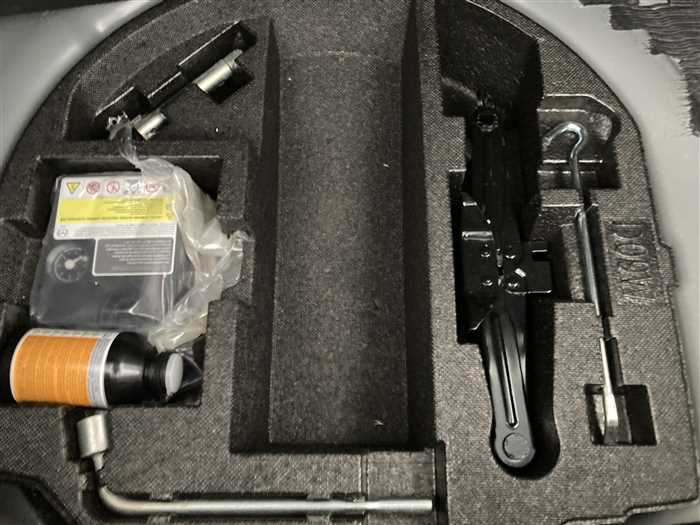 2015 Mazda Demio DBA-DJ3FS (UW-6981ac33ee00c)[12]