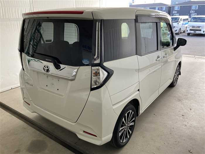 2021 Toyota Roomy 4BA-M900A (UW-6981ac343f29d)[1]