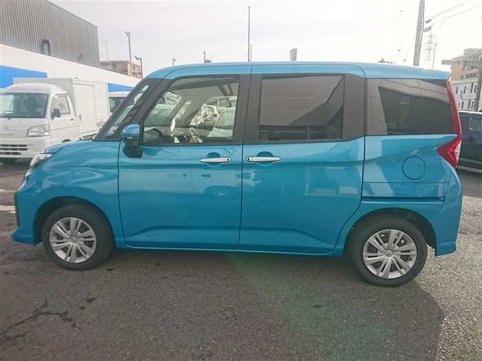 2021 Toyota Roomy M900A (UW-6981ac36574a0)[2]