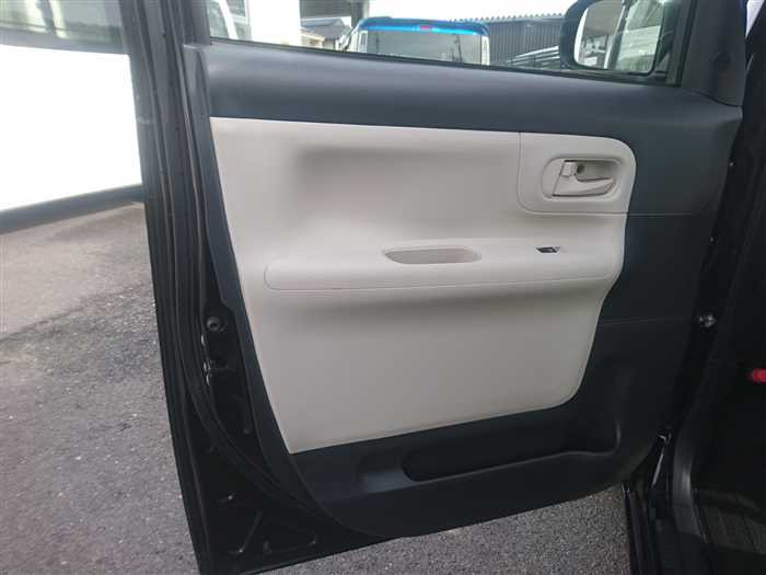 2018 Daihatsu Move Canbus LA800S (UW-6981ac36812d4)[15]