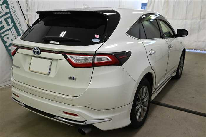 2018 Toyota Harrier Hybrid DAA-AVU65W (UW-6981ac37329f9)[1]