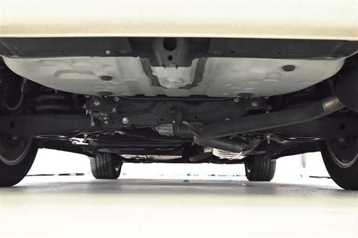 2018 Toyota Harrier Hybrid DAA-AVU65W (UW-6981ac37329f9)[4]