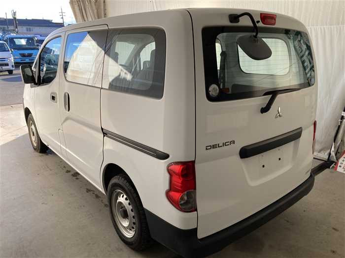 2018 Mitsubishi Delica Van DBF-VM20 (UW-6981ac3778d2b)[3]