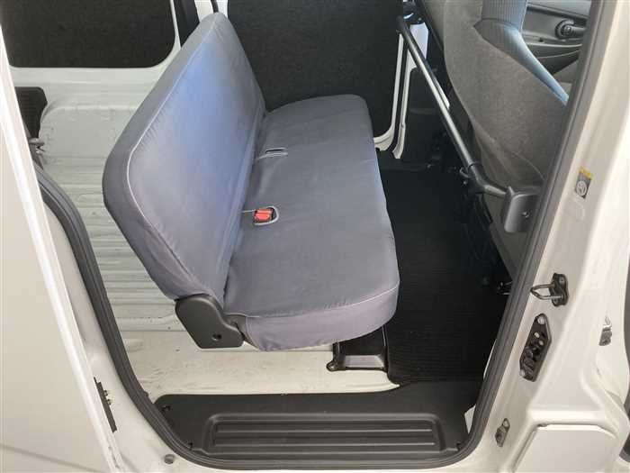 2018 Mitsubishi Delica Van DBF-VM20 (UW-6981ac3778d2b)[10]