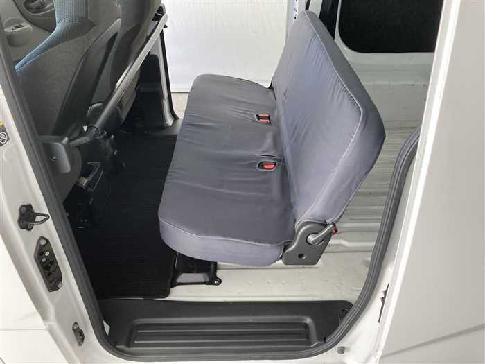 2018 Mitsubishi Delica Van DBF-VM20 (UW-6981ac3778d2b)[12]