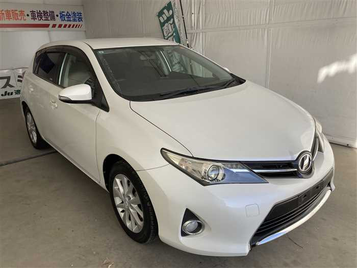 2013 Toyota Auris DBA-NZE181H (UW-6981ac37f15c4)[2]