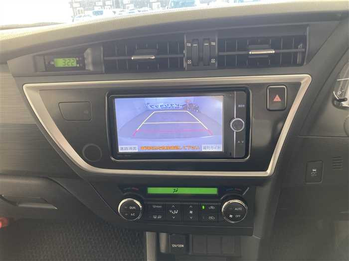 2013 Toyota Auris DBA-NZE181H (UW-6981ac37f15c4)[20]