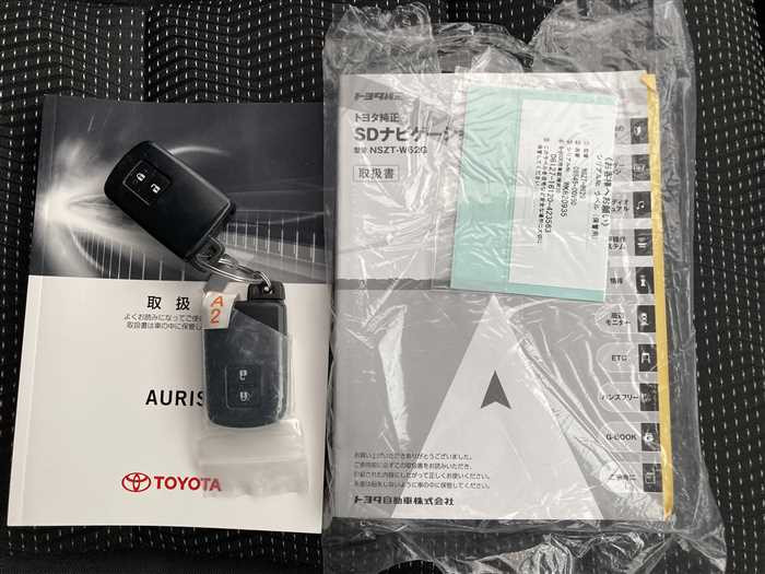 2013 Toyota Auris DBA-NZE181H (UW-6981ac37f15c4)[22]