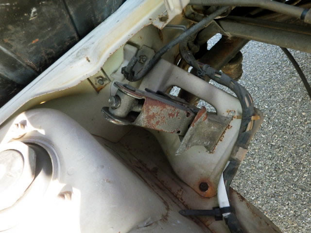 1996 Suzuki Carry Truck DC51T (UW-698d828e7ecff)[18]