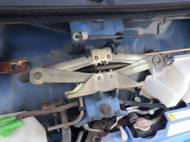 2000 Suzuki Carry Truck DA52T (UW-6996c586a1c3c)[18]