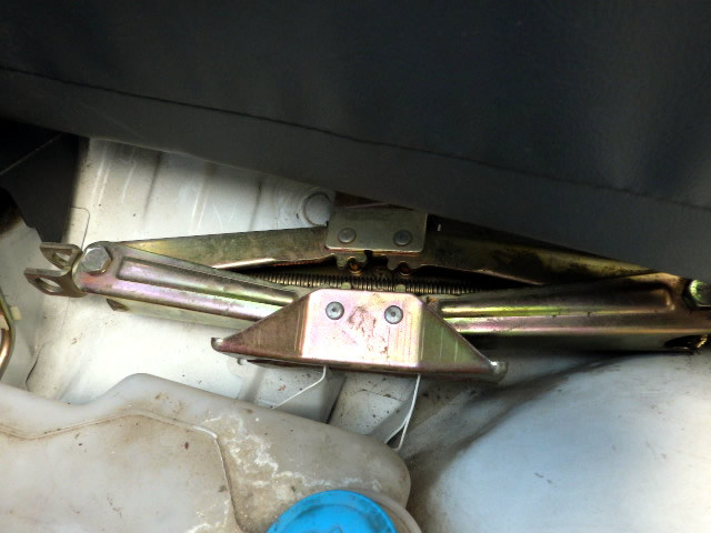 1993 Honda Acty Truck HA3 (UW-69afc0d083061)[18]