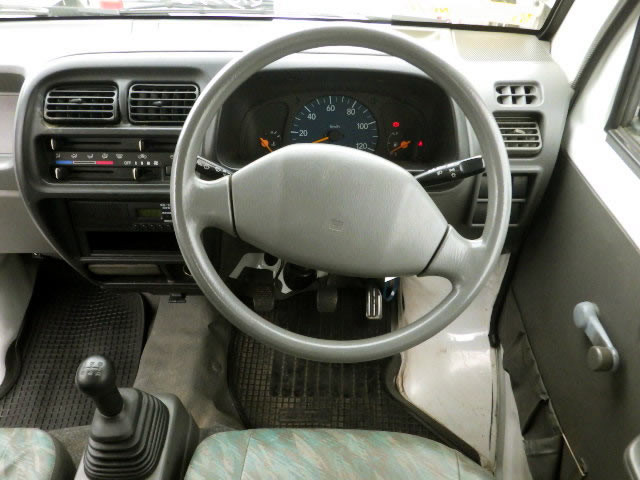 2001 Suzuki Carry Truck DA52T (UW-69bb651e7d71c)[4]