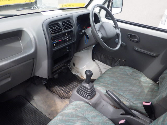 2001 Suzuki Carry Truck DA52T (UW-69a8ff4b24c54)[9]
