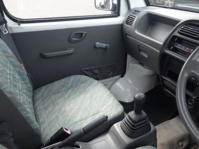 2001 Suzuki Carry Truck DA52T (UW-69a8ff4b24c54)[8]