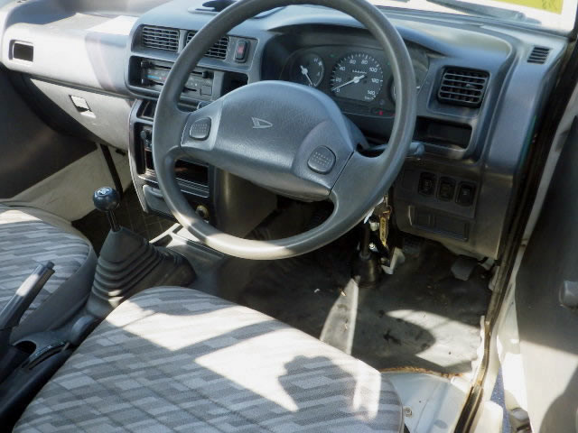 2001 Daihatsu Hijet Truck S210P (UW-699fc60ad5c99)[10]