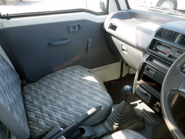 2001 Daihatsu Hijet Truck S210P (UW-699fc60ad5c99)[8]