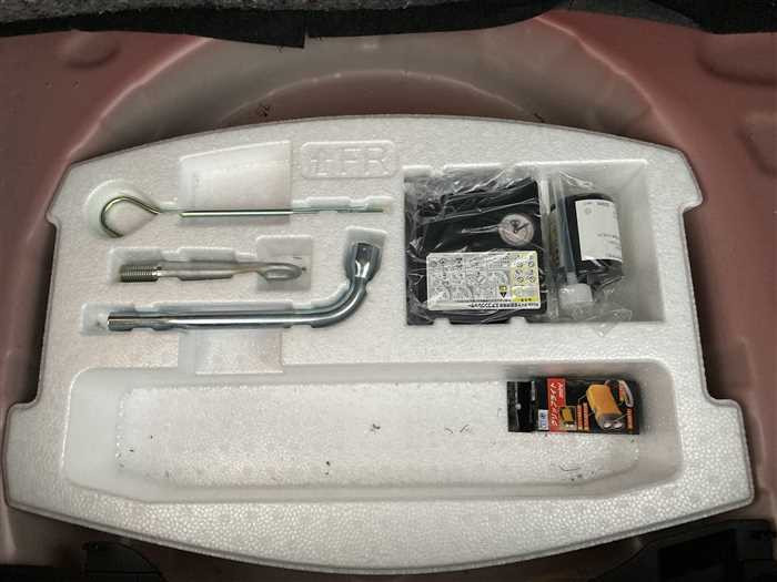 2017 Suzuki Swift DAA-ZC53S (UW-69a693f2cdbe5)[12]