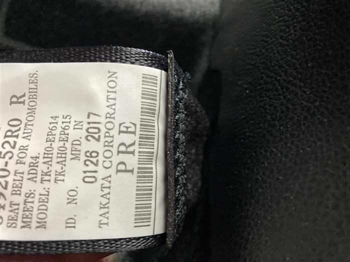 2017 Suzuki Swift DAA-ZC53S (UW-69a693f2cdbe5)[23]