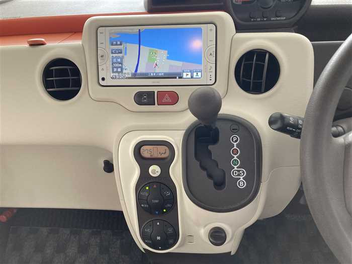 2013 Toyota Porte DBA-NCP141 (UW-69ad0025e1e97)[18]