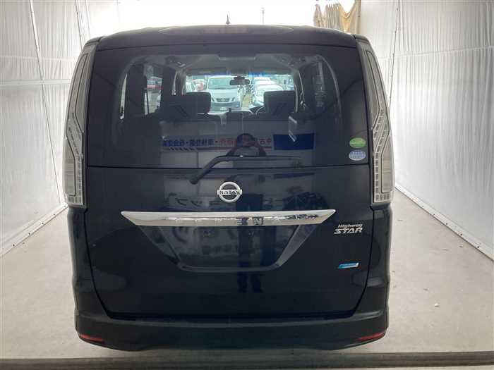 2015 Nissan Serena DBA-FNC26 (UW-69ad002517547)[5]