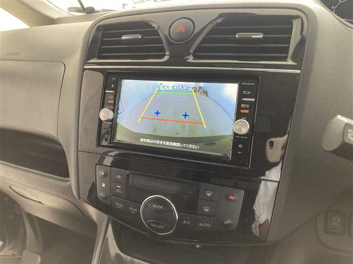 2015 Nissan Serena DBA-FNC26 (UW-69ad002517547)[21]