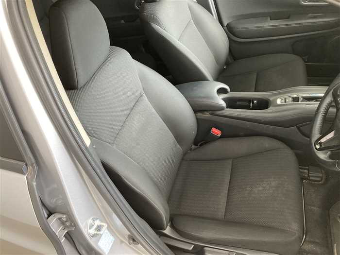 2017 Honda VEZEL DBA-RU2 (UW-69a693f408761)[9]