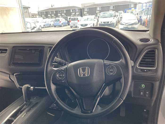 2017 Honda VEZEL DBA-RU2 (UW-69a693f408761)[16]