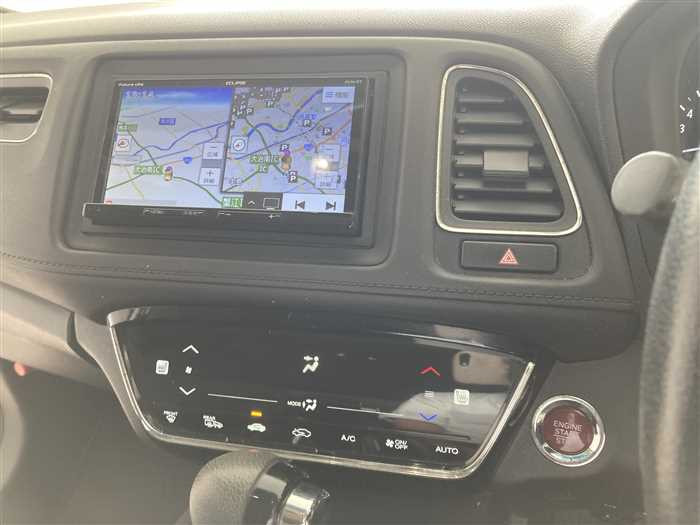 2017 Honda VEZEL DBA-RU2 (UW-69a693f408761)[18]