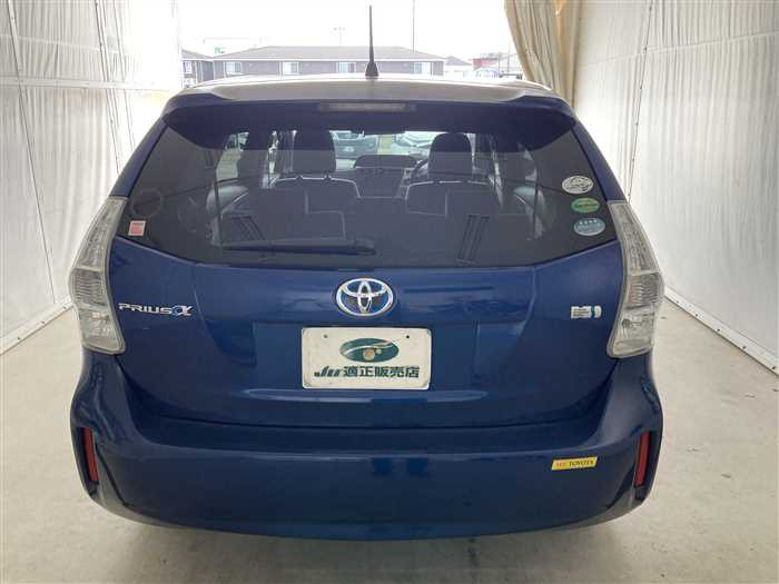 2013 Toyota Prius alpha DAA-ZVW41W (UW-69ad002687824)[5]
