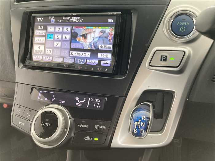 2013 Toyota Prius alpha DAA-ZVW41W (UW-69ad002687824)[21]