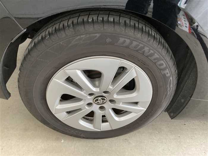 2017 Toyota Prius DAA-ZVW50 (UW-69ad00275fa46)[8]