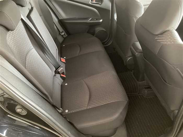 2017 Toyota Prius DAA-ZVW50 (UW-69ad00275fa46)[10]