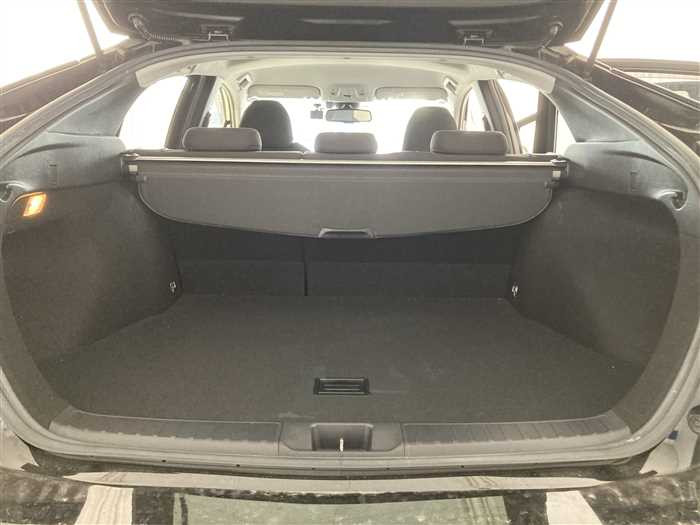 2017 Toyota Prius DAA-ZVW50 (UW-69ad00275fa46)[11]