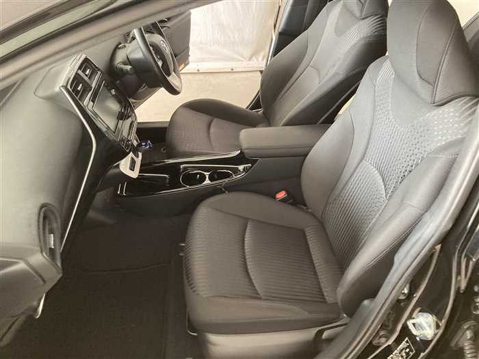 2017 Toyota Prius DAA-ZVW50 (UW-69ad00275fa46)[14]