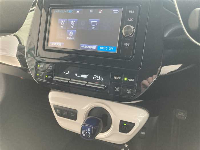 2017 Toyota Prius DAA-ZVW50 (UW-69ad00275fa46)[20]