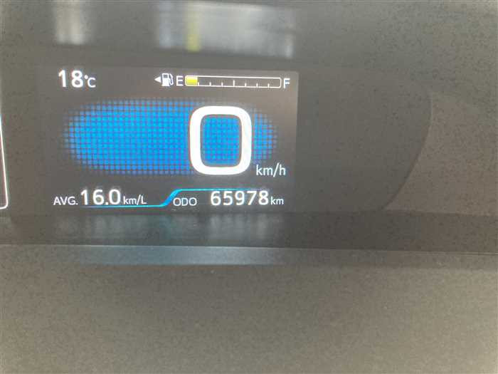 2017 Toyota Prius DAA-ZVW50 (UW-69ad00275fa46)[24]