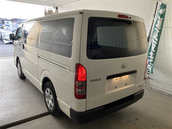 2020 Toyota Hiace Van 3BF-TRH200V (UW-69ad00279055a)[3]