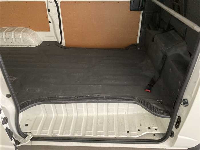 2020 Toyota Hiace Van 3BF-TRH200V (UW-69ad00279055a)[10]