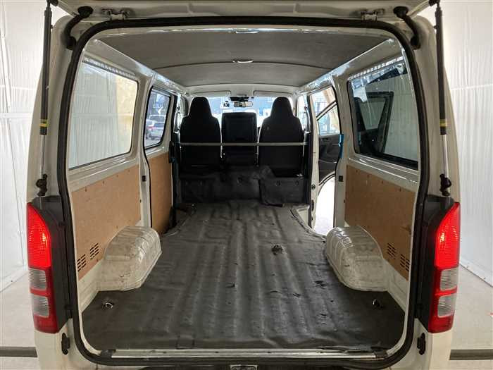 2020 Toyota Hiace Van 3BF-TRH200V (UW-69ad00279055a)[11]