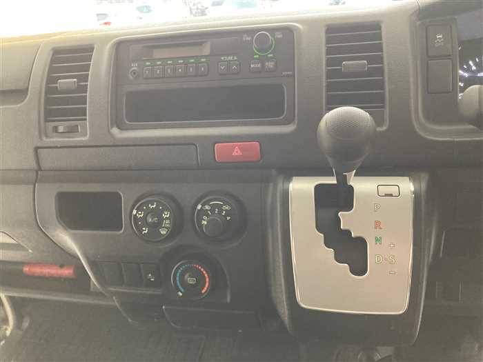 2020 Toyota Hiace Van 3BF-TRH200V (UW-69ad00279055a)[16]