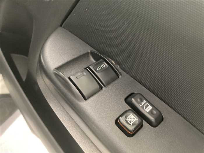 2020 Toyota Hiace Van 3BF-TRH200V (UW-69ad00279055a)[18]