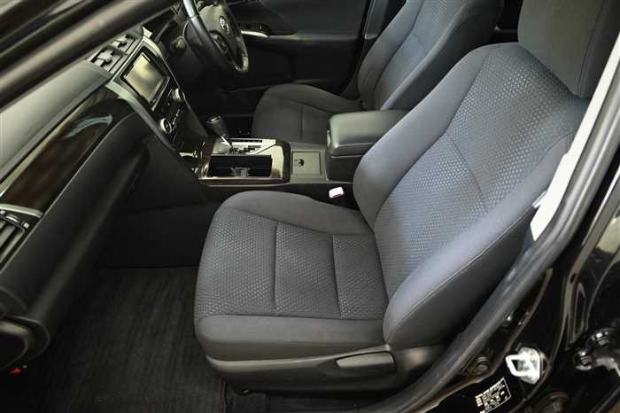 2013 Toyota Camry Hybrid DAA -AVV50 (UW-69ad0028d8c9f)[15]