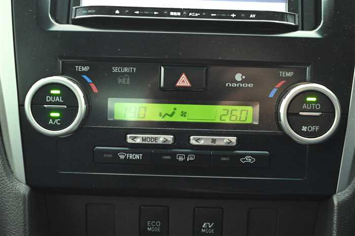 2013 Toyota Camry Hybrid DAA -AVV50 (UW-69ad0028d8c9f)[20]