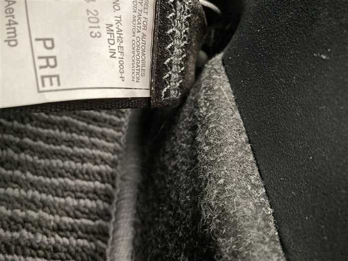 2014 Toyota Corolla Fielder DAA-NKE165G (UW-69ad00291a914)[22]