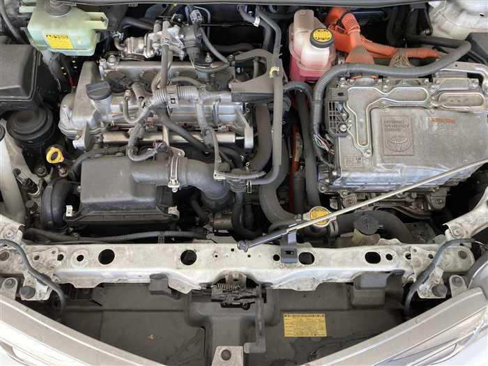 2014 Toyota Corolla Fielder DAA-NKE165G (UW-69ad00291a914)[24]