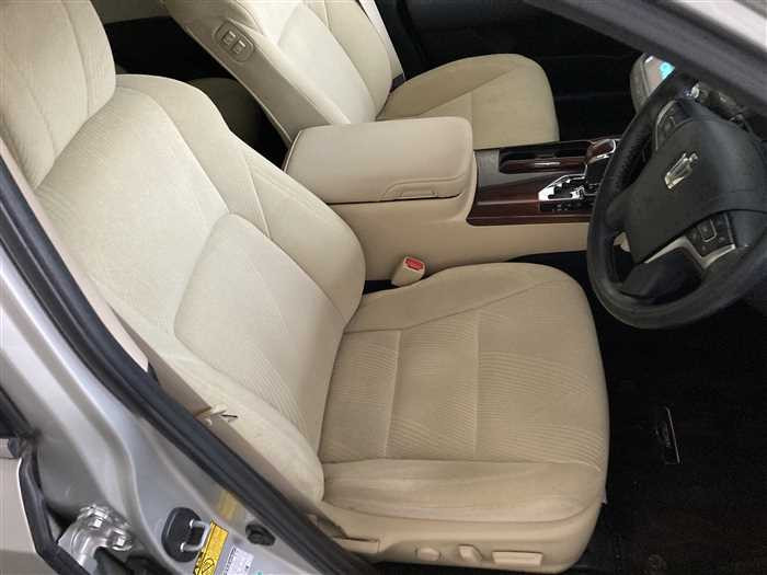 2013 Toyota Crown Hybrid DAA-AWS210 (UW-69ad002981567)[9]